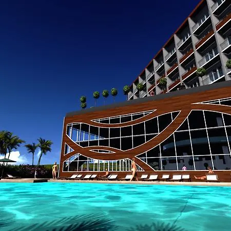 Throne & Hotel