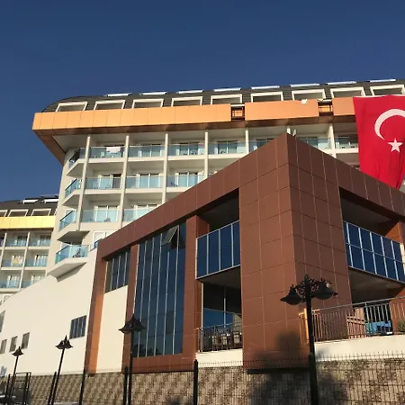 Hotel Throne &