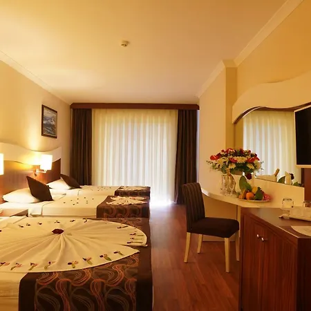 Hotel Throne & Side