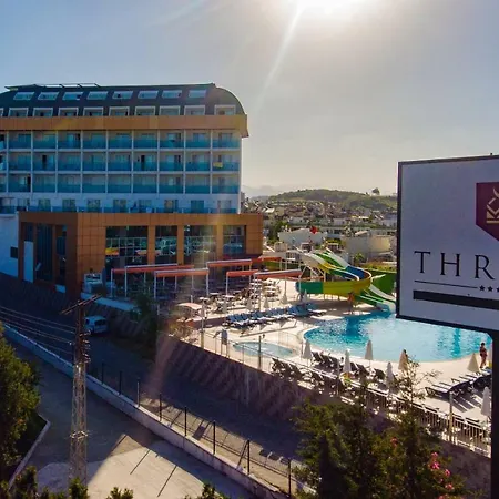 Throne & Hotel 5*